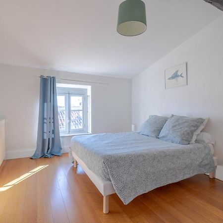 Bel Appartement avec cour au cœur de la Bastide Carcassonne Extérieur photo