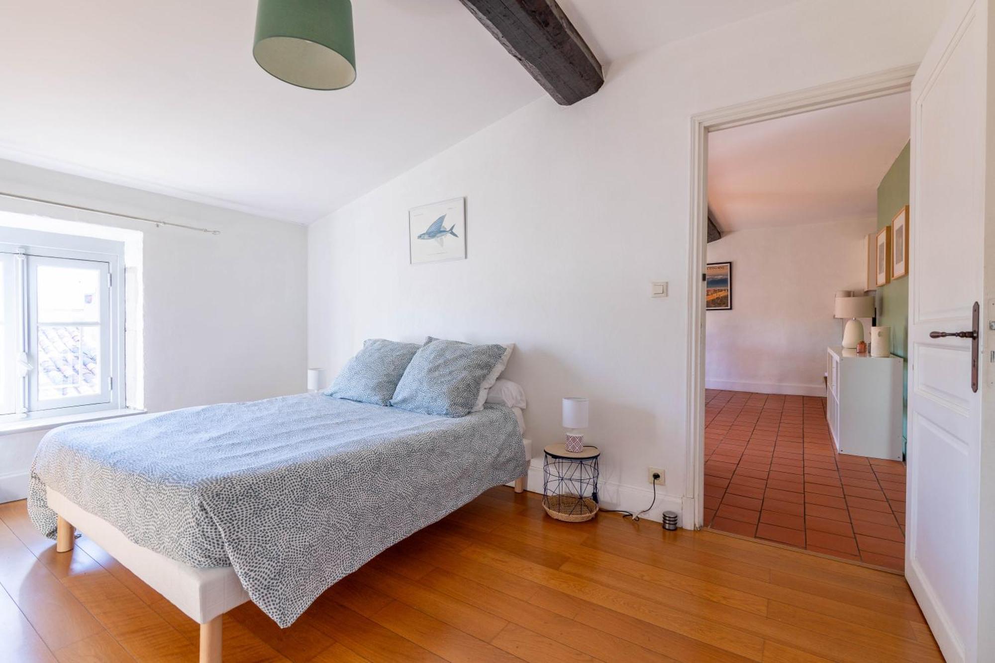 Bel Appartement avec cour au cœur de la Bastide Carcassonne Extérieur photo